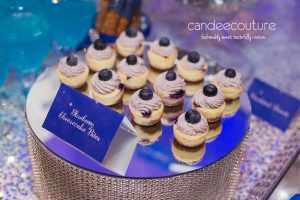 Sparkly sweet 16 theme cheesecake bites, sweet 16 cheesecake bites, sparkly sweet 16 cheesecake bites, sweet 16 sweet table, sparkly sweet 16 theme table, silver backdrop, sweet 16 party, birthday, sweet 16, cheesecake bites